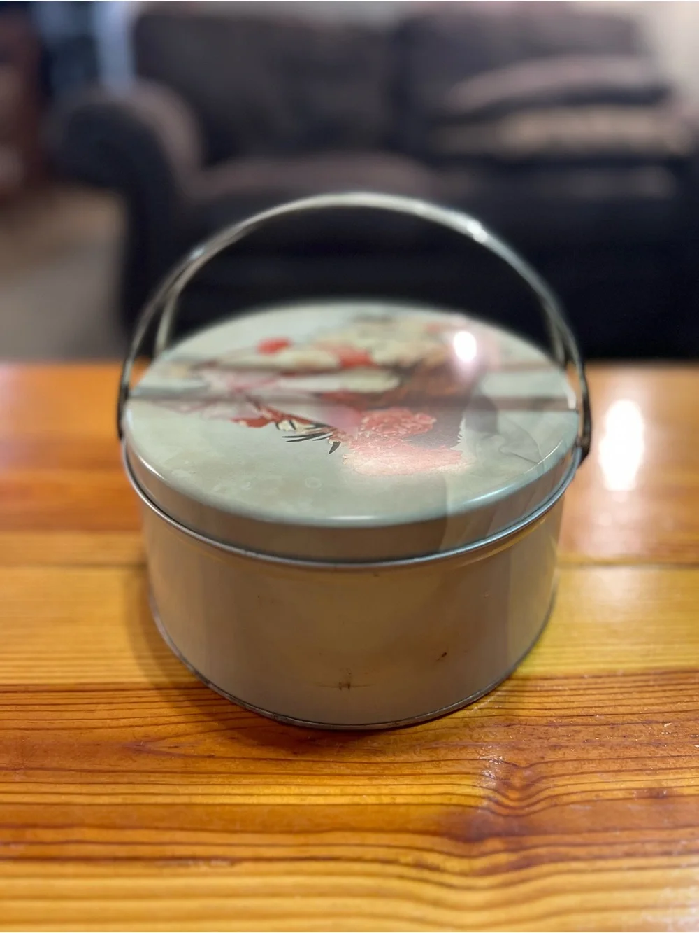 Vintage-Style Cream Metal Storage Tin with Handles